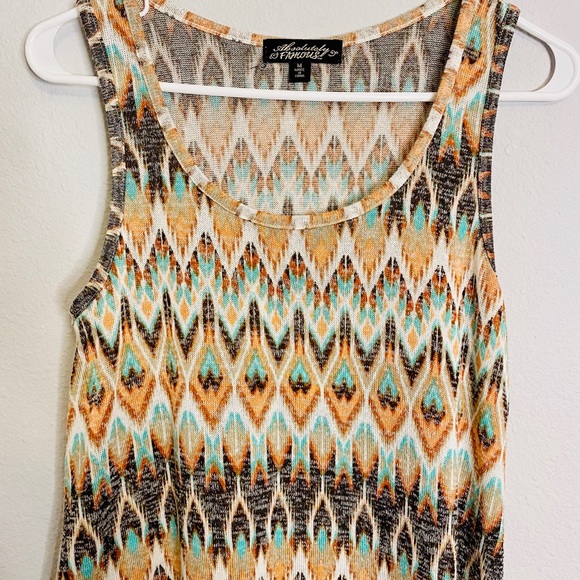 Absolutely Famous- Western Pattern BOHO Tank- M - Picture 6 of 9